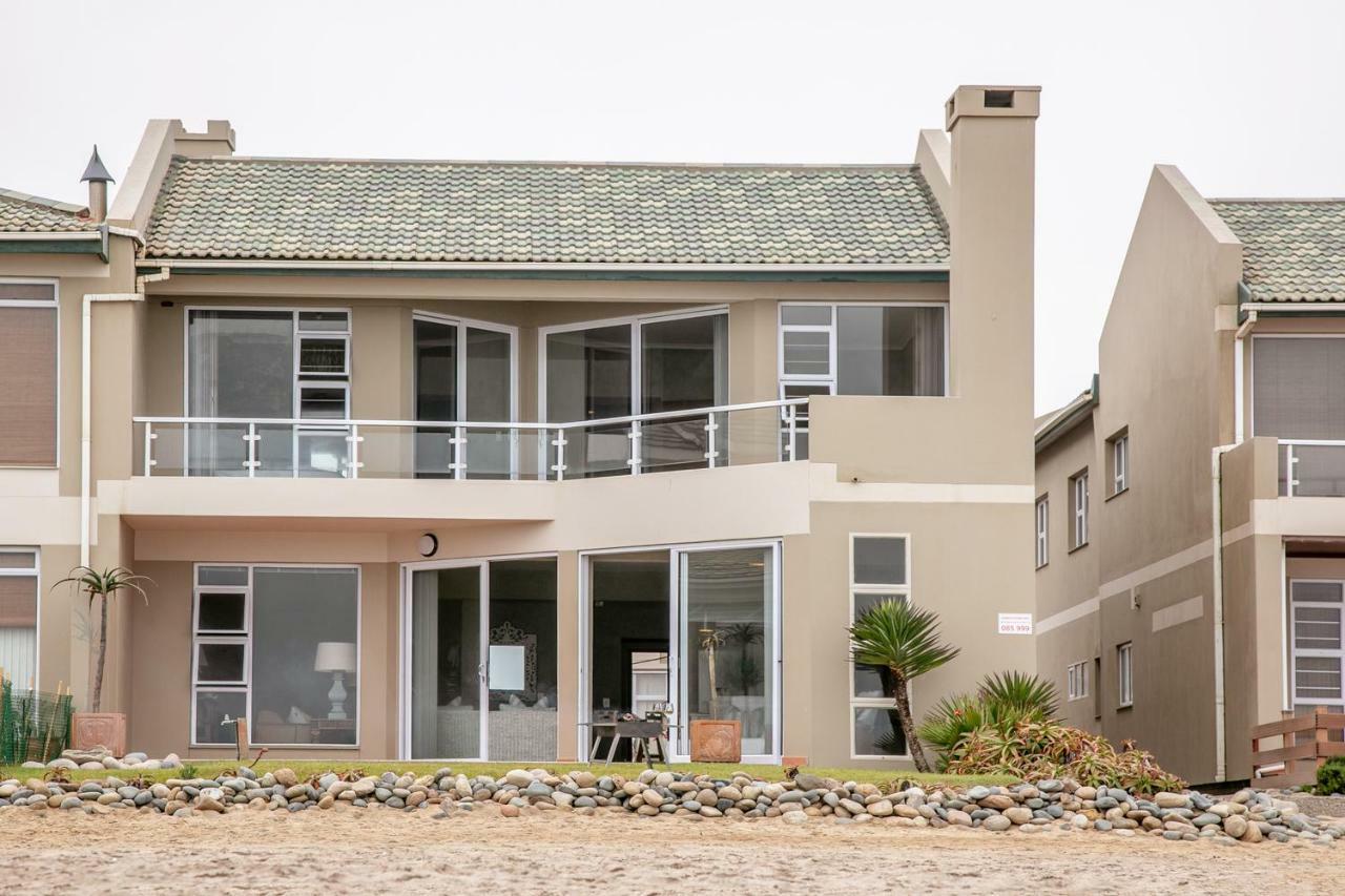 Blue Pearl - Situated Right On The Beach Swakopmund Dış mekan fotoğraf