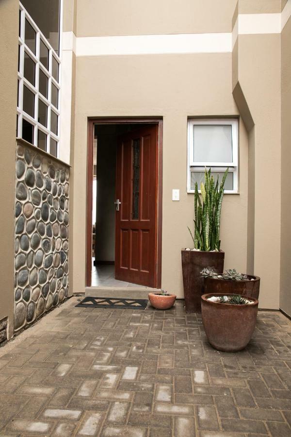 Blue Pearl - Situated Right On The Beach Swakopmund Dış mekan fotoğraf